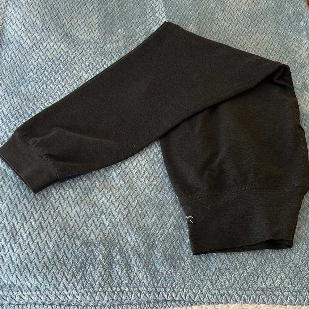 Beyond Yoga Black spacedyed midi joggers - size SMALL - only gently worn